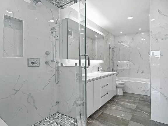 4th image of 303 E 57th St APT 32A