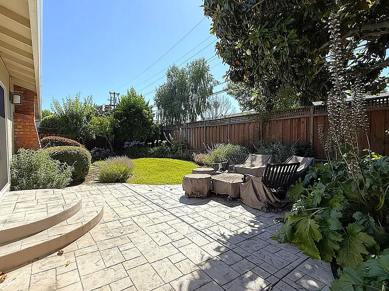 1658 Nord Ln — Photo 18