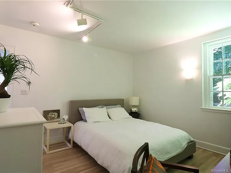 126 Morningside Dr S #1 — Photo 19