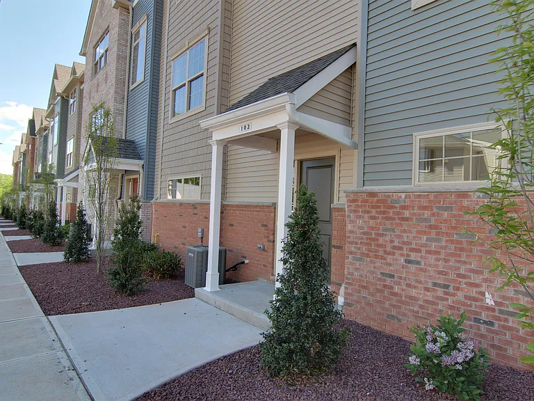 Gramercy Townhomes - 205 — Photo 40