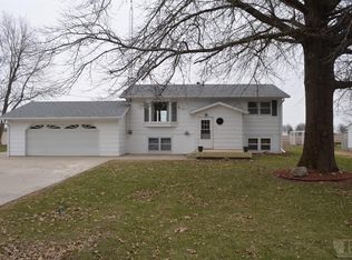 332 N Harrison St, Fremont, IA 52561