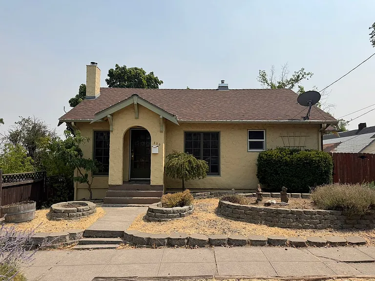520 Jefferson St — Photo 1
