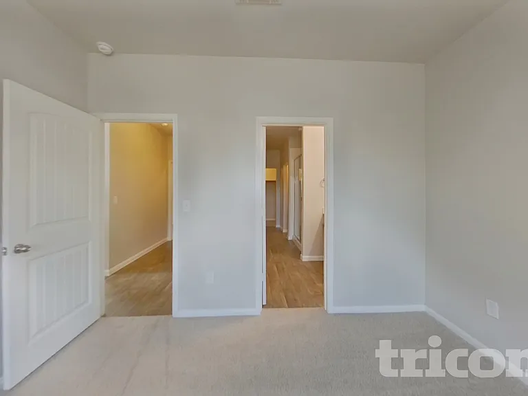 15012 Custis Ln — Photo 6