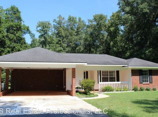 546 Oak Creek Rd, Riceboro, GA 31323