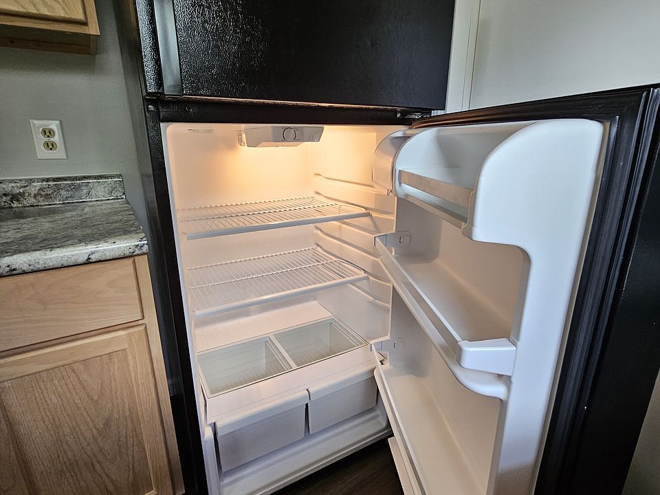 1st image of 2404 Kewanna Ln