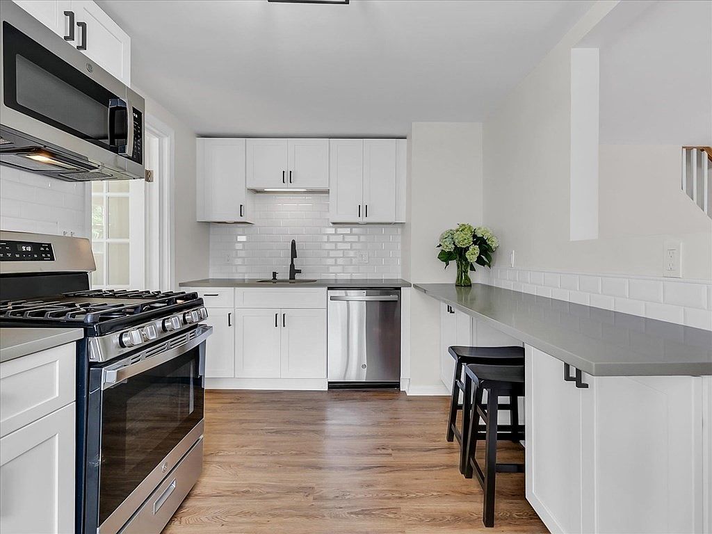 11 Alma Ln, Danvers, MA 01923 Zillow