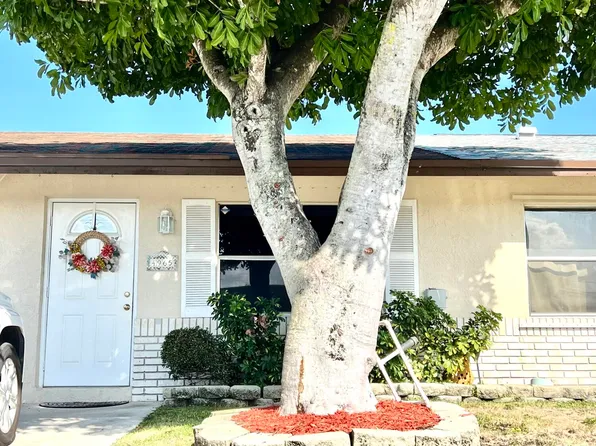 4965 Pimlico Court, West Palm Beach, FL 33415