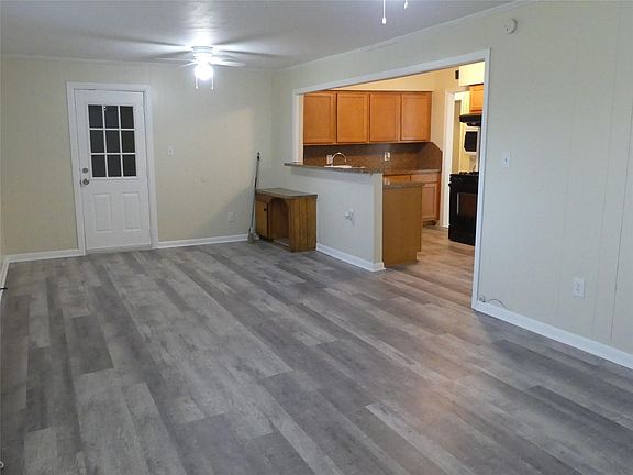 5th image of 103 Alastair Dr