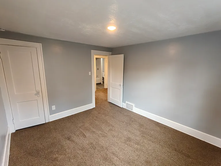143 Brighton Dr — Photo 18