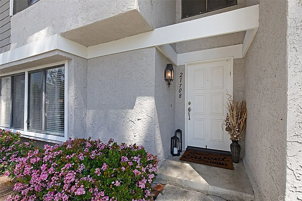 Building Photo - 21708 Lake Vista Dr