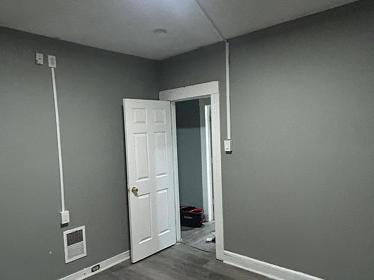 473 Putnam St #1 — Photo 1
