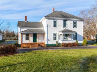 6 Hamilton Ave, Brookfield, NS B0N 1C0