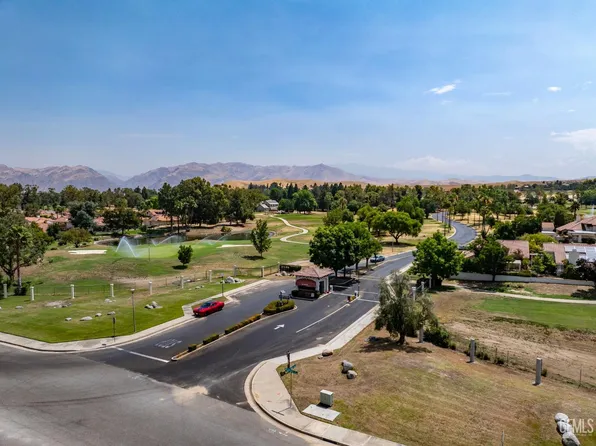 6011 De La Guerra Ter, Bakersfield, CA 93306