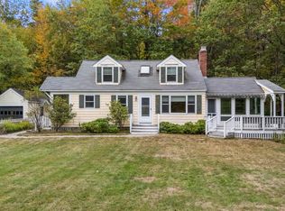 385 Seamans Rd, New London, NH 03257