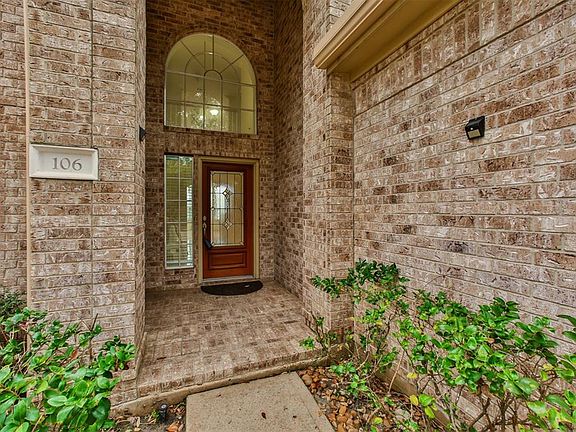 2nd image of 106 Esplanade Pl