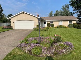 104 Duxbury Ln, Brunswick, OH 44212