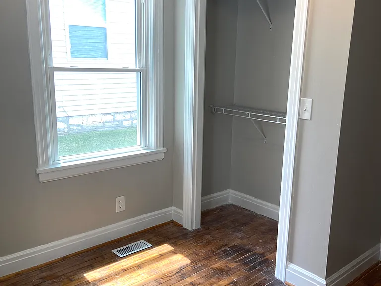 930 Oak Hill Dr — Photo 17