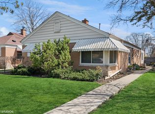 8245 Hamlin Ave, Skokie, IL 60076