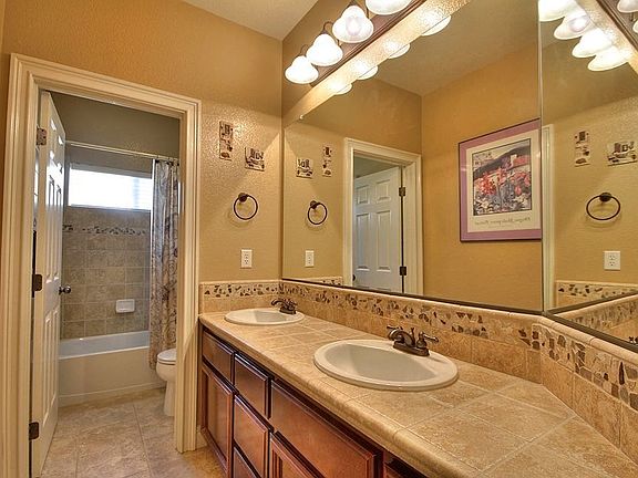 2nd image of 1664 Cantamar Way