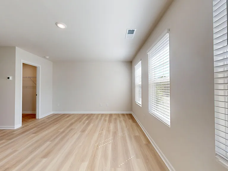Belmeade Grove — Photo 34