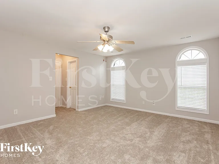 5633 Waverly Lynn Ln — Photo 7