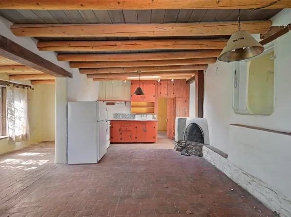 1325 Cerro Gordo Rd, Santa Fe, NM 87501