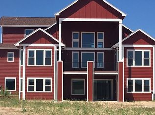 2256 S Flint Ridge Ct, Bennett, CO 80137