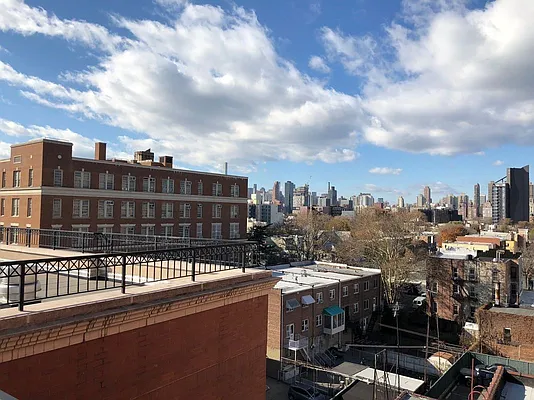 Rented by Astoria Realty | media 10