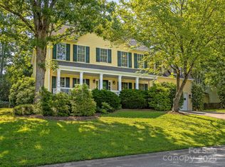 12 Whitleigh Ct, Arden, NC 28704