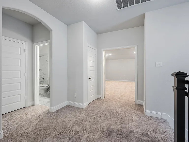 2037 Almassera Dr — Photo 11