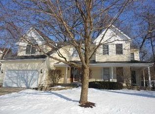 1950 Riverwood Dr, Algonquin, IL