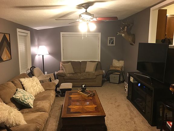 5th image of 23 Cedar Dr