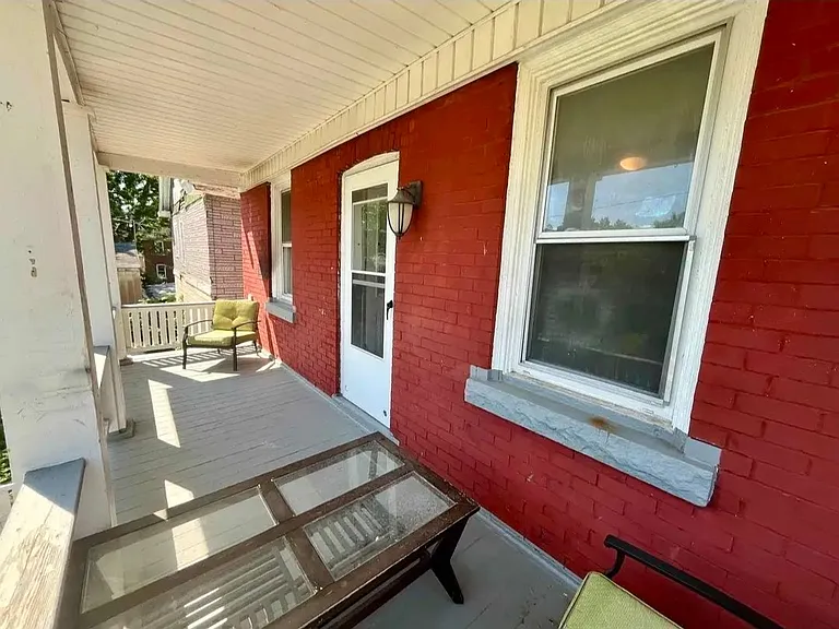 1953 Falls St #4 — Photo 3
