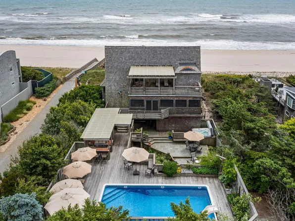 57 Crescent Ave, Ocean Beach, NY 11770