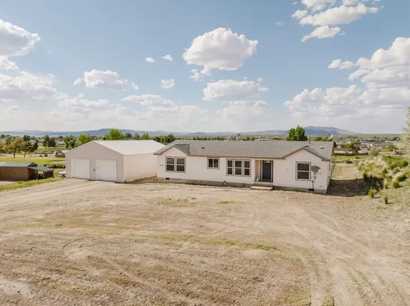 343 Oakshire Pl, Spring Creek, NV 89815