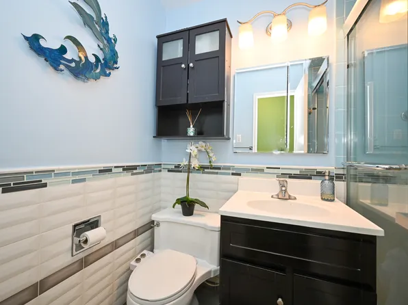 61-20 Grand Central Parkway image 27 of 28