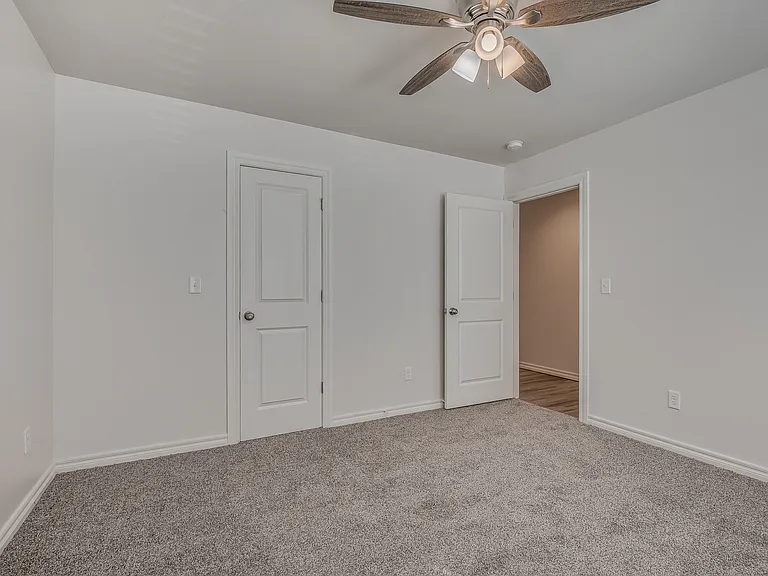 818 W Nevada Ave — Photo 20