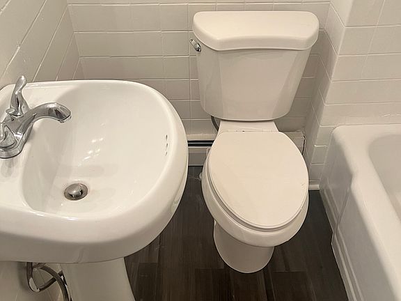 5th image of 1103 E Chelten Ave APT 3