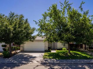 2250 Hanson Ave, Clovis, CA 93611