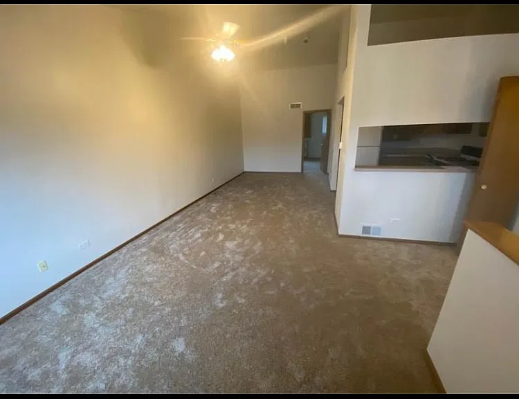 1328 Chestnut St — Photo 2