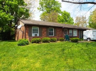 965 Spicewood Dr, Clarksville, IN 47129