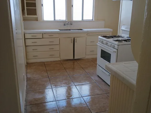 6927 S Figueroa St #1, Los Angeles, CA 90003