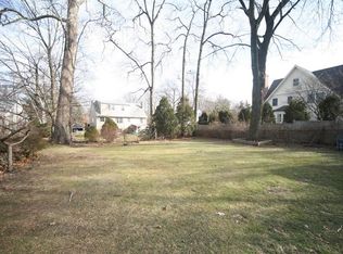 26 Maple St, Darien, CT 06820