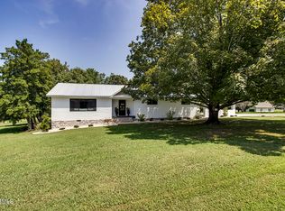 327 Irwin Ave, Decatur, TN 37322