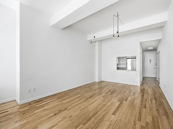 4th image of 99 John St APT 508