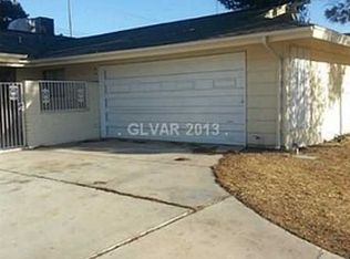 1725 Loch Lomond Way, Las Vegas, NV 89102