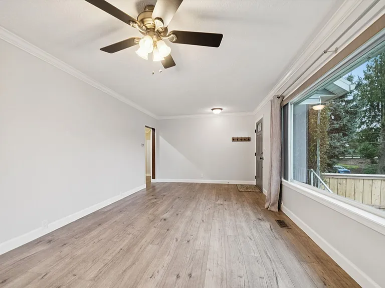 1831 SW Evans St — Photo 11