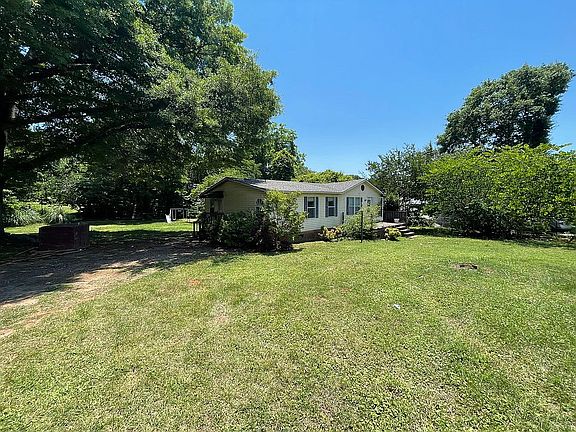 4th image of 4412 Falls St
