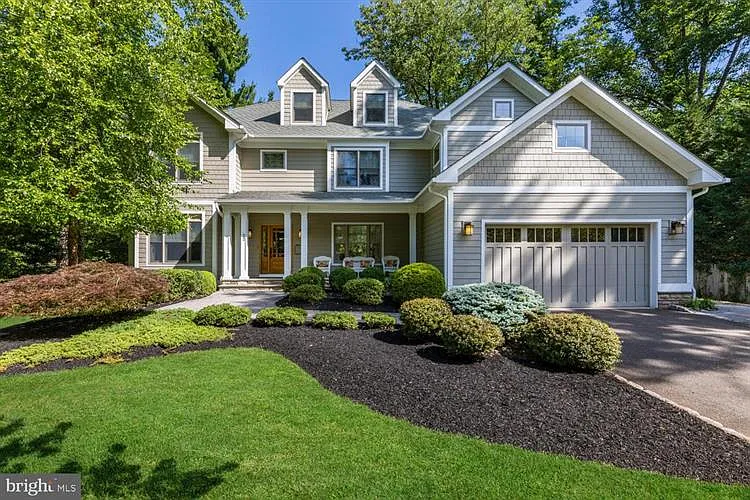72 Knoll Dr photo 1