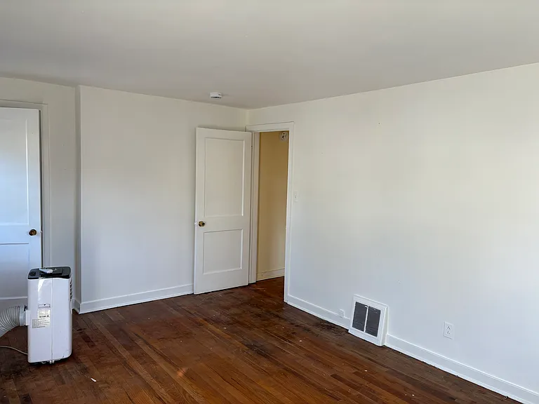 2208 S 9th St — Photo 3